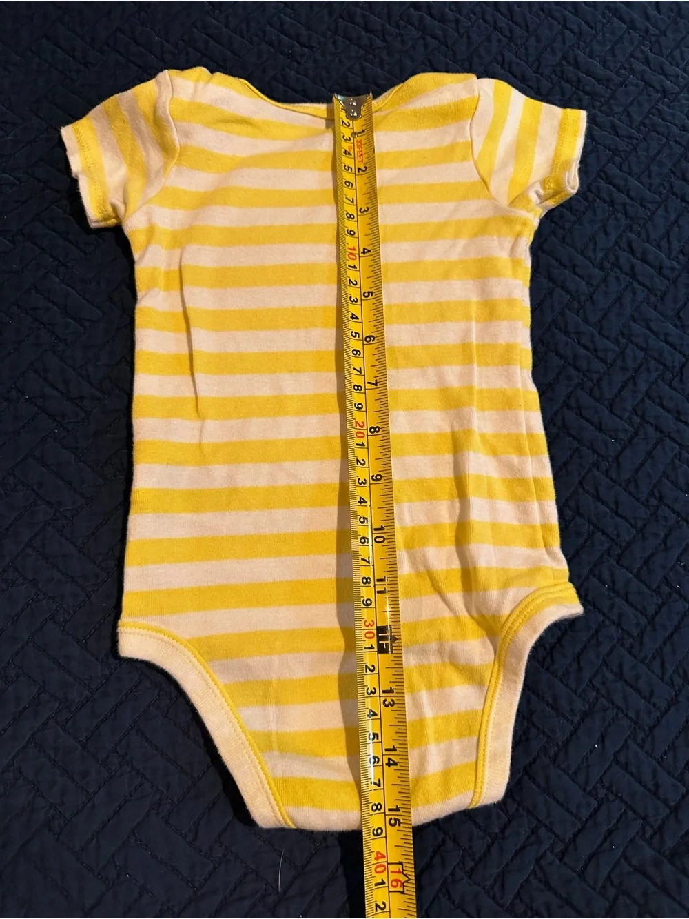 Carter's Yellow Stripe Short-Sleeve Baby One-Piece Bodysuit size 12 Months
